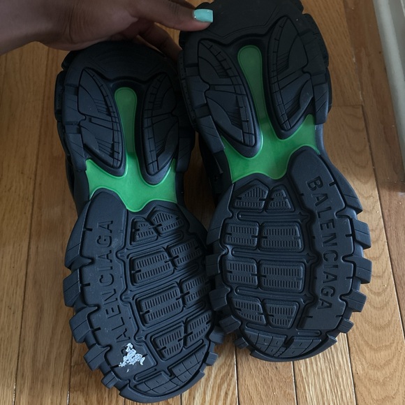 Balenciaga Black and Green Men's Shoes - Picture 2 of 3